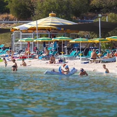 Piscina Apratments Trogir Seget