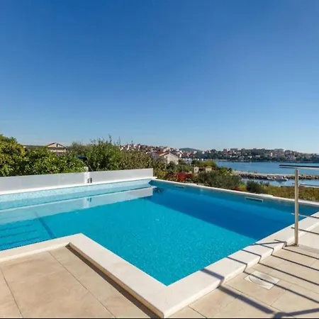 Piscina Apratments Trogir Seget Apartment Seget Vranjica