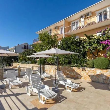 Piscina Apratments Trogir Seget