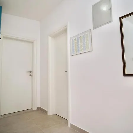 Piscina Apratments Trogir Seget Apartment *